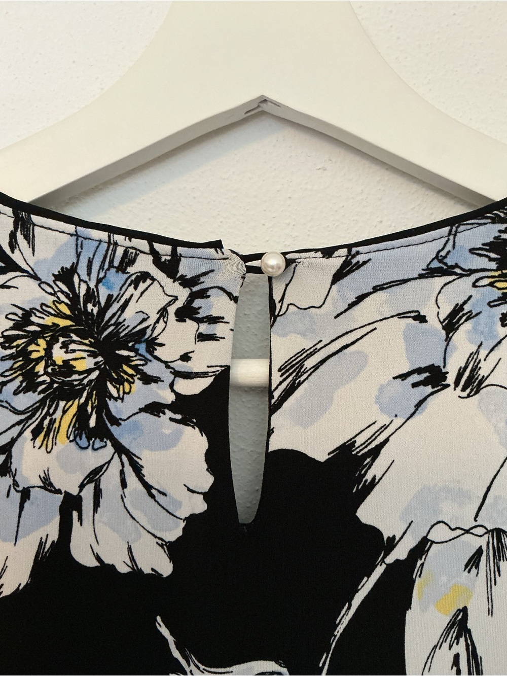 Karl Lagerfeld Black Floral Bell-Sleeve Top with White and Blue Blooms - Picture 6 of 11